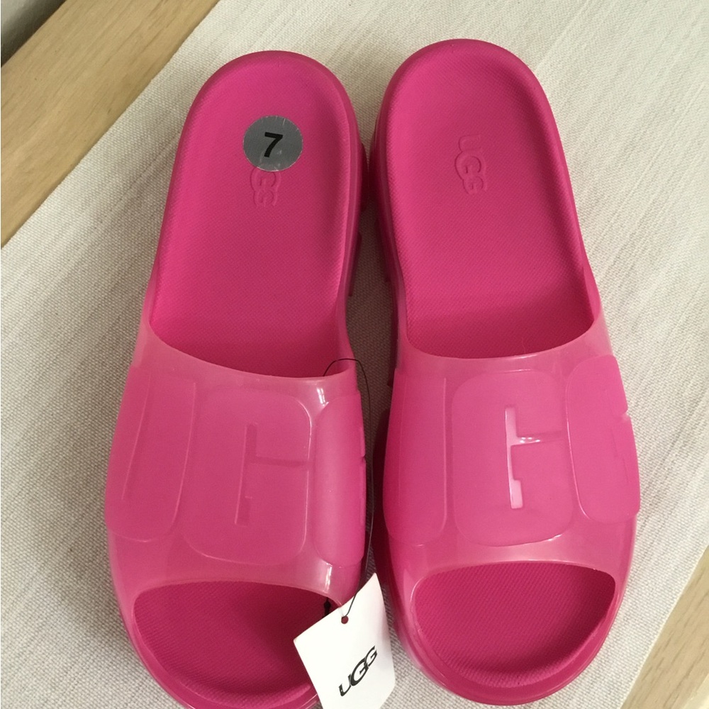 UGG Pink Chunky Slide Sandals size 7 - Picture 2 of 6